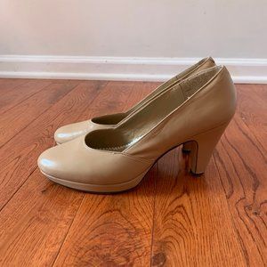 Bella Vita Beige Heel